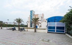 Green View Resort Aligarh 3*