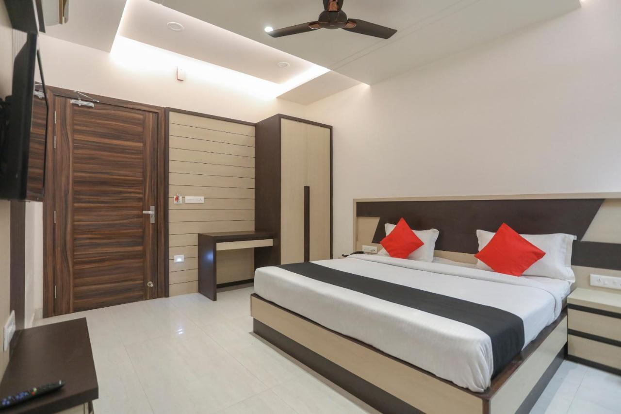 Capital O 69415 Green View Resort Aligarh Exterior photo