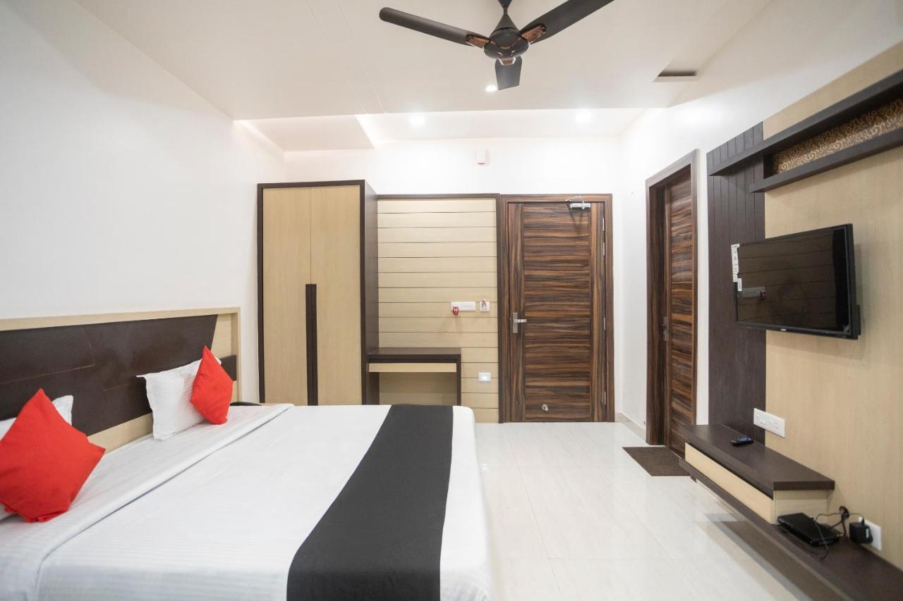 Capital O 69415 Green View Resort Aligarh Exterior photo